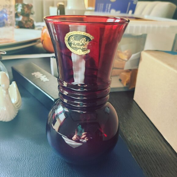 Royal Ruby Vintage Vases by Anchor Hocking c1930-1960 Gorgeous pair for Holidays - Picture 2 of 10